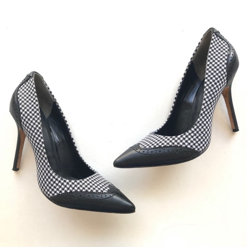 Rachel Roy Houndstooth Wingtip Heels - 7